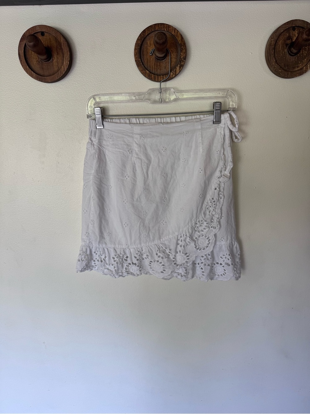 Japna White Eyelet Ruffle Wrap Mini Skirt size small